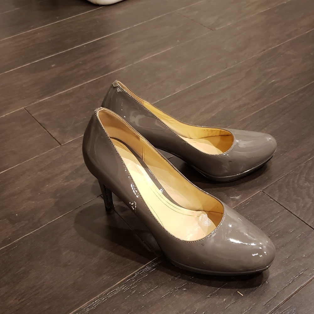 Gently used Cole Haan pumps